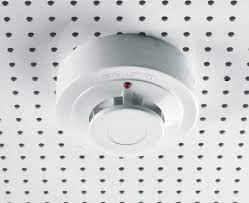 Emits a loud alarm (>70db) when it detects a buildup of carbon. Abus 12 V Differential Heat Detector Rm1100