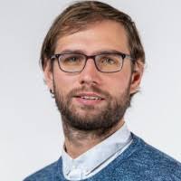 2400+ "Stephen Mann" profiles