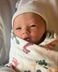 It's been a while, but for good reason. Welcome Jessica Amber! 💕✨Born June  8 @ 7:07 am, 6 lbs 13 oz after an all-natural labor and delivery. We made  it together! #freyjasmagic #