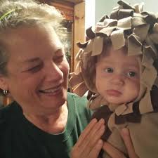 What are good breakfast, lunch or dinner spots and fun activities to do in  Lincoln City, OR?