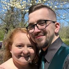 Dawn Holdren's Instagram, Twitter & Facebook