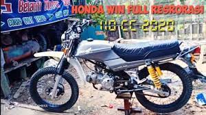 Honda s90 sendiri sudah di produksi sejak tahun 1969, yaitu 2 tahun sebelum honda secara resmi bekerja sama dengan pt federal motor sebagai atpm sepeda motor honda di indonesia. Honda Win Modifikasi Honda Win 100 Win Touring Honda Win Adventure Honda Win Trabas Youtube