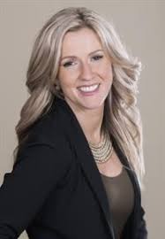 Amanda Racine's Instagram, Twitter & Facebook