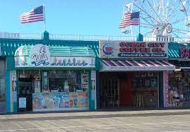 Italian ice, sometimes just called water ice, is usually whipped into a slurry of fruit and ice, and then frozen solid. Tlc Polish Water Ice Ocean City 1068 Boardwlk Restaurant Reviews Photos Phone Number Tripadvisor