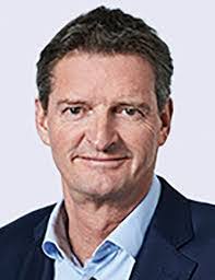 Philip Sauer's Instagram, Twitter & Facebook