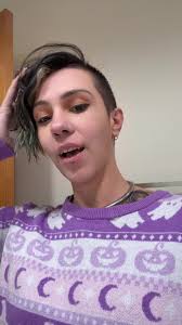 We wouldn’t want you to feel emasculated, Daniel. #poly #polyamorous  #polyamorytiktok #emasculation #toxicmasculinity #fyp #fypage #mineisbigger  #detachable