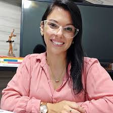 Jessica Brum's Instagram, Twitter & Facebook