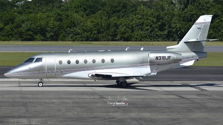 Se estrella avioneta en RD. El avión salió de PR hay videos del avión saliendo de aquí y cuando se estrella en la Romana. Lamentamos la perdida de estos puertorriqueños. Las autoridades
