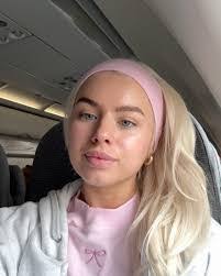 Kim Schiele's Instagram, Twitter & Facebook