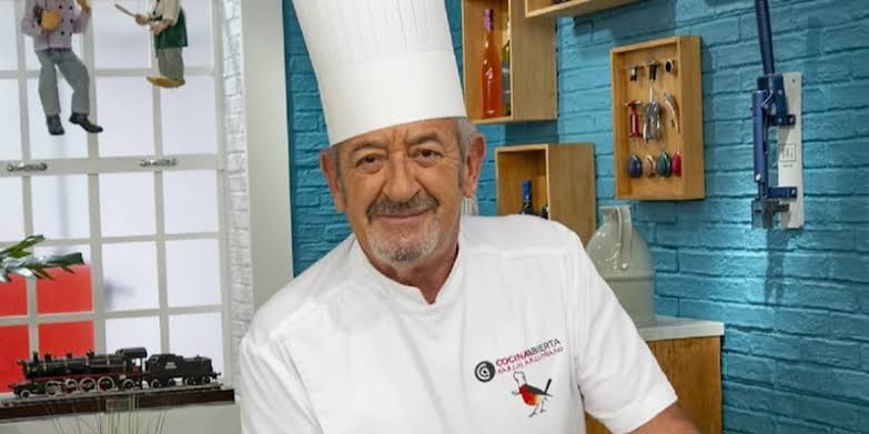 Karlos Arguiñano, chef español de 77 años: “Me levanto a las seis y media  de la mañana; desayuno un buen café y un trozo de pan con un chorrito de  aceite” –