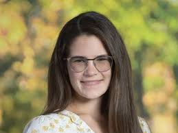 Elsa Franks's Instagram, Twitter & Facebook