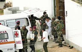 在ペルー日本大使公邸占拠事件の真実。 ペルーの革命運動メンバー14人が 日本大使館を襲撃し立てこもります。 その期間実に4か月間。 人質72人のうち日本人は24人。 そして127日目。 特殊部隊が突入します。 ゲリア14 ãƒšãƒ«ãƒ¼ã®æ—¥æœ¬å¤§ä½¿å…¬é‚¸å æ‹ äº‹ä»¶