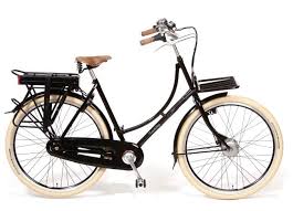 Au fur et à mesure que la technologie s'améliore, ces batteries deviennent de plus en plus légères, plus petites. Epingle Sur Velos Electriques Amsterdam Air