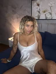 salah brooks в X: „who want me? t.cou2LLlcN5Tv“  X