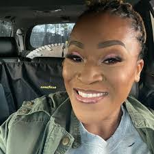 Demetria Hudson's Instagram, Twitter & Facebook