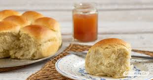 Susse Milchbrotchen Selber Machen Klappt Auch Vegan Brot Backen Rezept Einfach Milchbrotchen Kochen Und Backen Rezepte