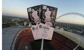 Experience the magnificent atmosphere in fa cup matches knowing you have bought fa cup tickets at the cheapest price along with the best service you can get. Arsenal Fan Lands Fa Cup Final Tickets Which Fall From The Sky Uk News Express Co Uk