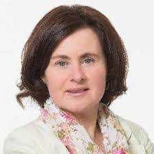 Adrienne Buckley's Instagram, Twitter & Facebook