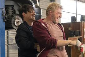 'cobra kai' is coming back for season 3 on netflix and it premieres so soon. Zsofymtuwcplhm