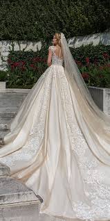 Crystal Design 2018 Wedding Dresses Royal Garden Wedding Forward Wedding Dresses Ball Gowns Wedding Ball Gown Wedding Dress