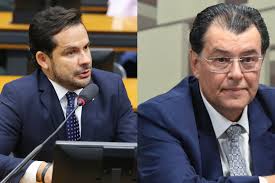 Alberto Neto e Eduardo Braga lideram cenários para o Senado no AM