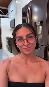 Sean Gatz Girlfriend Eating