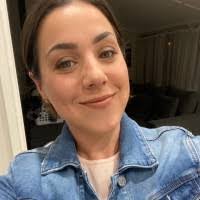 Stacey Lowry's Instagram, Twitter & Facebook