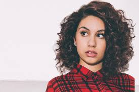 Alessia cara was born in brampton, canada. Alessia Cara Style Profile Fashion Lifestyle Selectspecs Com
