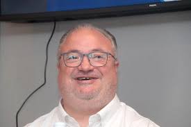 Olivier Destrebecq, Pauline Tremerie et Merveille Siassia, têtes de liste  MR La Louvière aux communales : une équipe de 21 femmes et 22 hommes