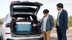 Jun 13, 2018 · our team member & bmw genius, nathan briceland, shows you how to manually lock and unlock a bmw in the event the key fob battery runs out of power. How To Open Close Tailgate On Bmw X5