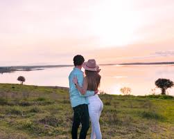 The historical, cultural and gastronomic richness of the portuguese municipalities it covers (portel, moura, reguengos de monsaraz, mourão and alandroal. Visitar O Alqueva Roteiro De 2 Dias Ponto De Partida