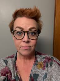 Hi all! I just wanted to introduce myself. My names Carrie, I'm 26 and I'm  a vocalist. I some experience performing and I love to sing and make music!  I'm currently trying