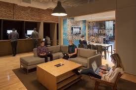 Airbnb Revele Ses Nouveaux Bureaux Sans Bureau Airbnb Portland Airbnb Office Cool Office