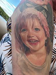 Half a leg sleeve of the twins