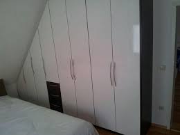 Ikea Kinderbett Mammut Rosa Schrank In Dachschrage Mit Turuberbau Pictures To Pin On Pinterest Ikea Schrank Unterschrank Ikea Schrank Dachschrage