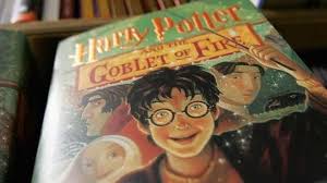 A série narra as aventuras de um jovem chamado harry james potter, que descobre aos 11 anos de idade que é um bruxo ao ser convidado para estudar na escola de magia e bruxaria de hogwarts. Transit Drive In To Show All 8 Harry Potter Movies News 4 Buffalo