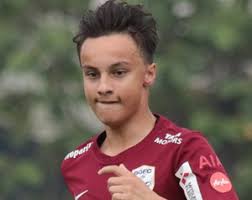 โรบิน โฮล์ม -