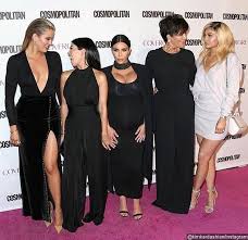 Sources told page six that kim is done with her husband kanye west and that they are in the process of getting a divorce. Absen Saat Kumpul Keluarga Kim Kardashian Marahi Kendall Jenner