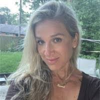 Donna Sabin's Instagram, Twitter & Facebook