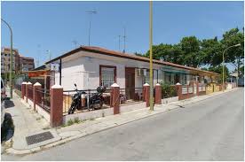 Te presentamos las mas selectas casas y alojamientos rurales de barcelona y su provincia. Las Casas Baratas Del Bon Pastor Xavier Bolao Fotograf Barcelona