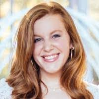 Mia Palmer's Instagram, Twitter & Facebook