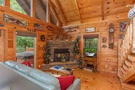 Vacation rentals available for short and long term stay on vrbo. Aw Paw S Place Value 1 Bedroom Pigeon Forge Cabin Rental Pigeon Forge Cabin Rentals Pigeon Forge Cabins Cabin