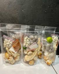 BASO ACI TERSEDIA KEMASAN KECIL HARGA MULAI DARI RP. 6500 SAJA. KALAU MAU MATANG ATAU SIAP MAKAN JUGA BISA YAA... #makananpemalang #jajananpemalang #kulinerpemalang #pemalanghits #basoaci #basoacipemalang #basoacitulangrangu #pemalang #basoacipemalangmurah
