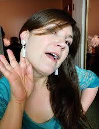 Cari Leclair's Instagram, Twitter & Facebook