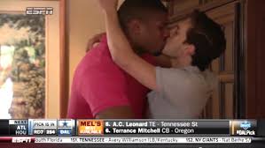 Michael sam did something that very few people do. Michael Sam Makes History First Openly Gay Football Player Drafted Into Nfl Georgia Straight Vancouver S News Entertainment Weekly