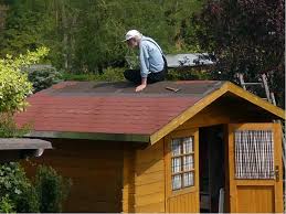 Die dacheindeckung für das gartenhaus aus holz führen sie mit dieser anleitung einfach selbst aus. Toom Kreativwerkstatt Neues Dach Furs Gartenhaus