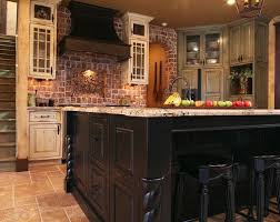 Shiloh Cabinetry Olde World Finish Custard Color On Back Cabinets Example For Vent Hood And Island Notice D Shiloh Cabinetry Kitchen Planner Kitchen Remodel