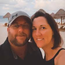 Looking for pitching instructor se Iowa