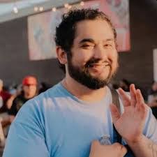 Evan Huff's Instagram, Twitter & Facebook