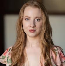 Sarah Brickeen, Soprano (@redheadedsoprano) • Facebook